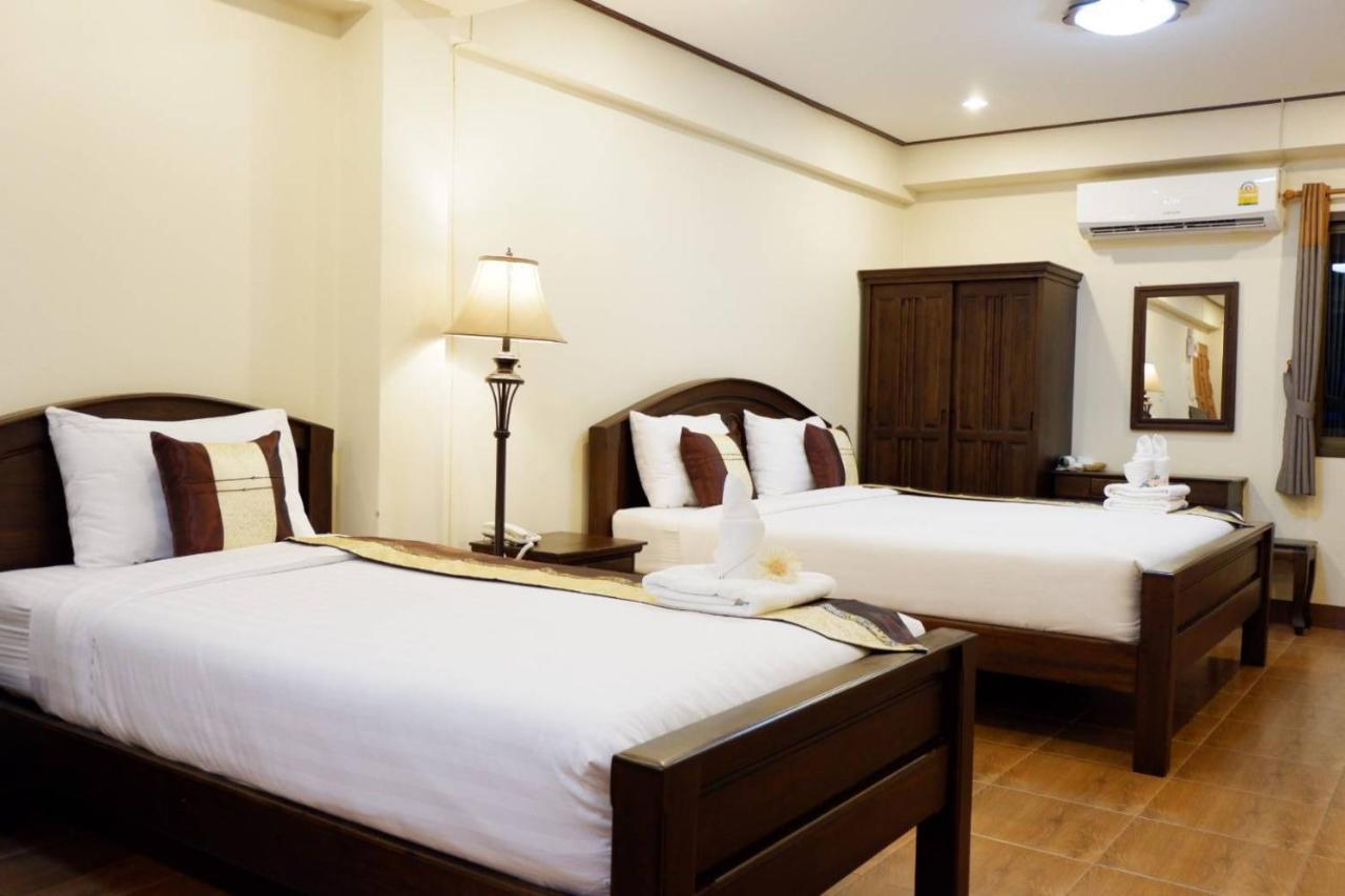 Nanbaankhun Hotel Extérieur photo